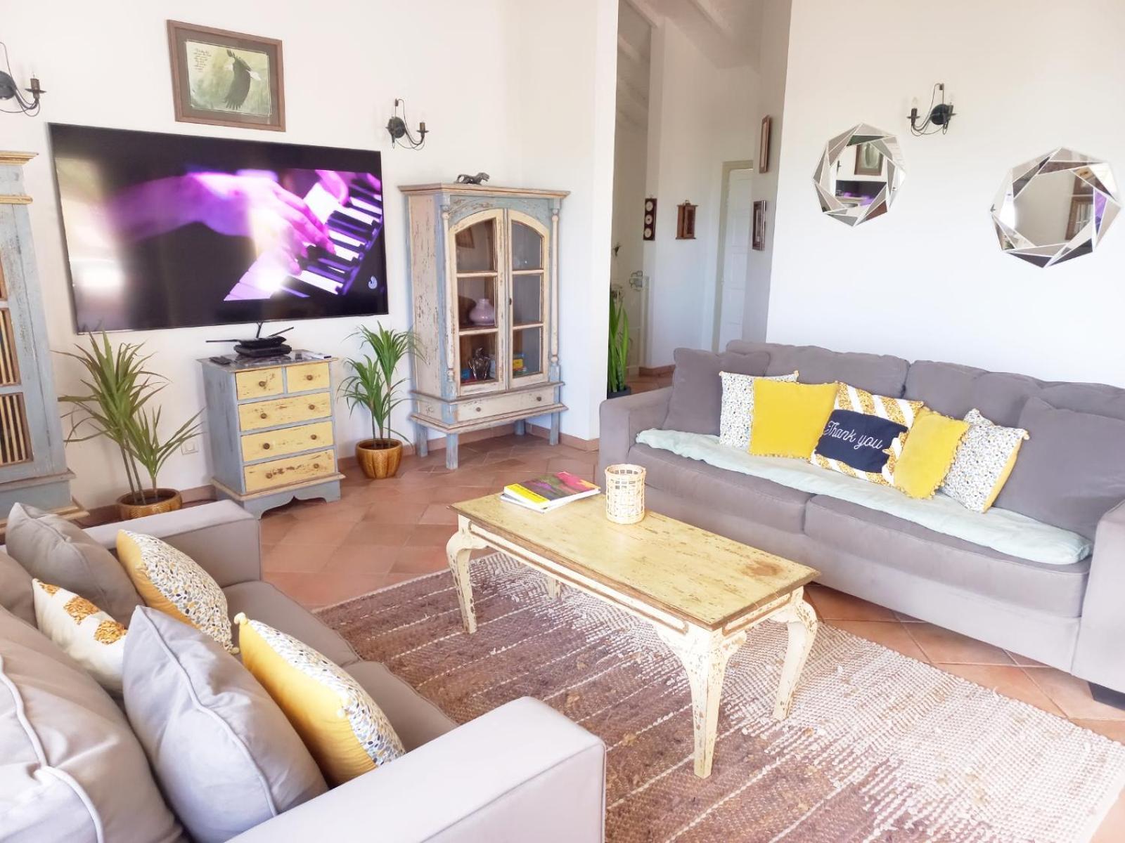 Spacious Villa With Ocean And Mountain View-4 Beds Cul de Sac Esterno foto